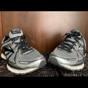 Brooks GTS, Size: 12M
